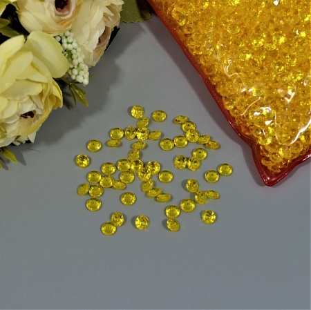 Алмазы 0,7ммх0,7мм 500г средние пластик жёлтый
