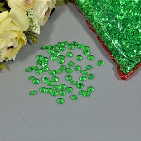 Алмазы 0,7ммх0,7мм 500г средние пластик зелёный