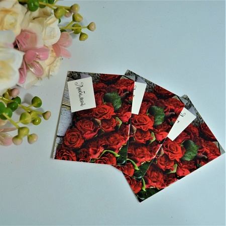 Открытка поздравительная "Любимой!" красные розы 7,5х5,5см картон цветная (24шт)