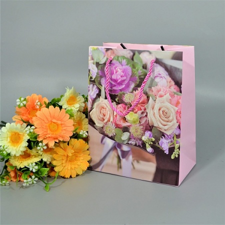 Пакет подарочный 18х10х23см картон розовый "Букет роз с зеленью" (1шт)